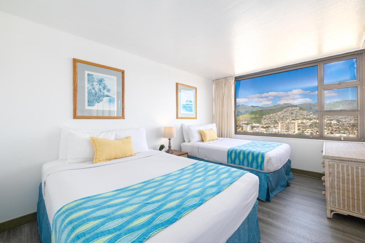 Waikiki Escapade Mountain Views Condo, Steps To Beach With Parking Perk Honolulu Eksteriør billede