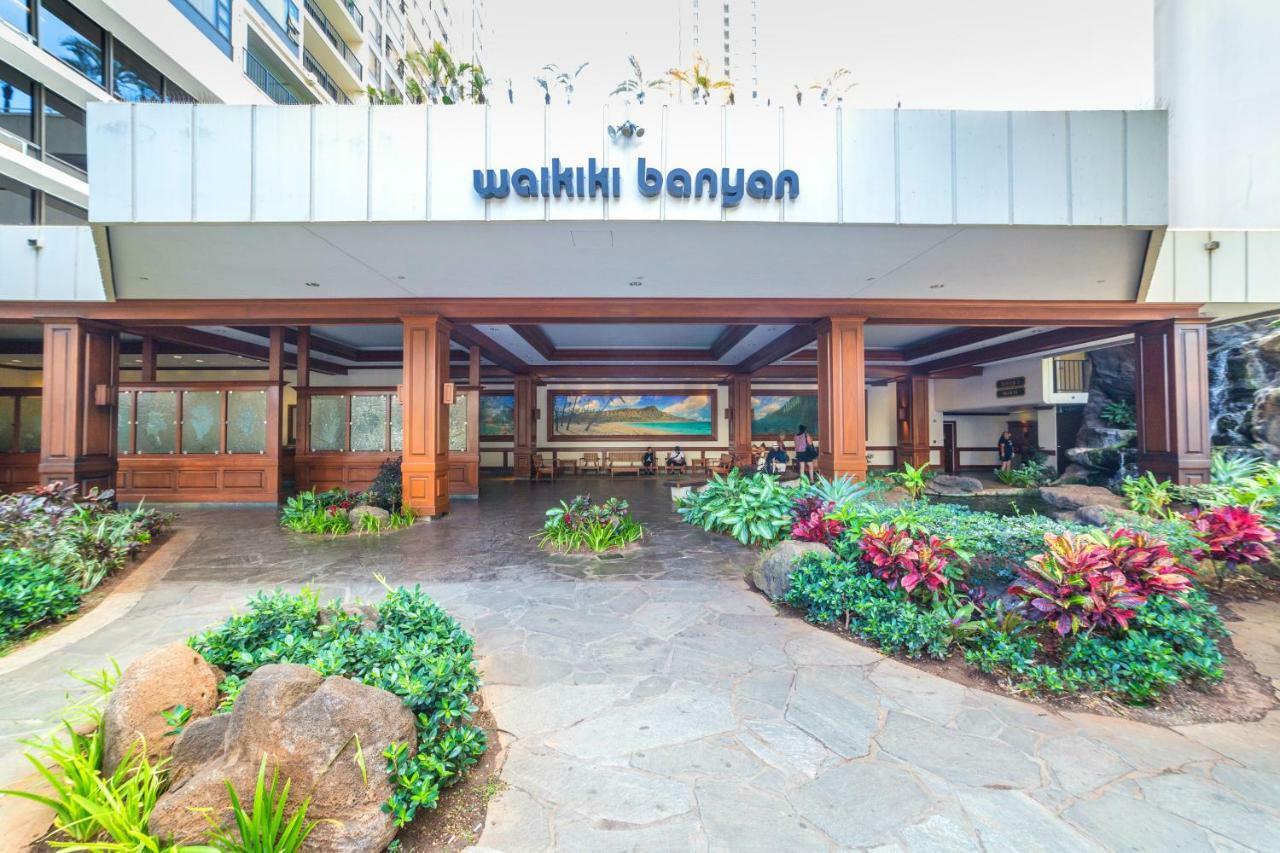 Waikiki Escapade Mountain Views Condo, Steps To Beach With Parking Perk Honolulu Eksteriør billede